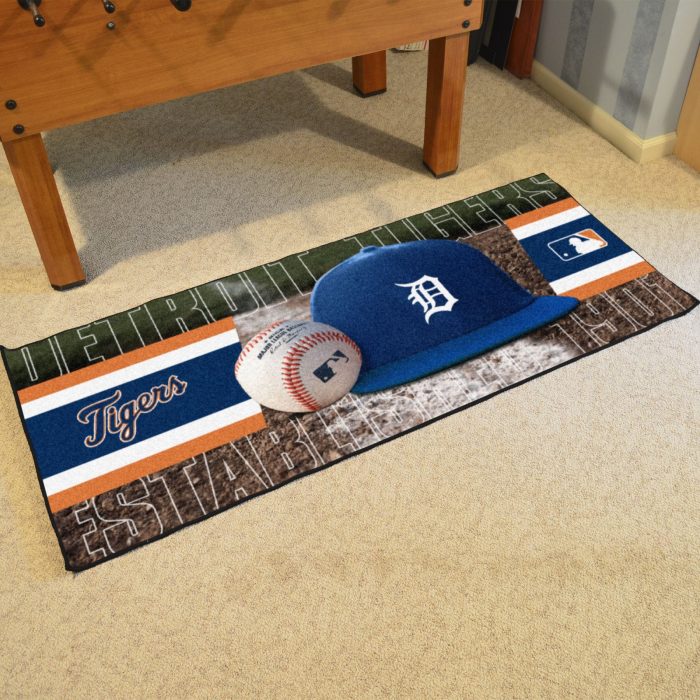 Detroit Tigers Baseball Runner